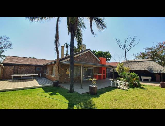 3 BEDROOM HOUSE FOR SALE IN THE ORCHARDS